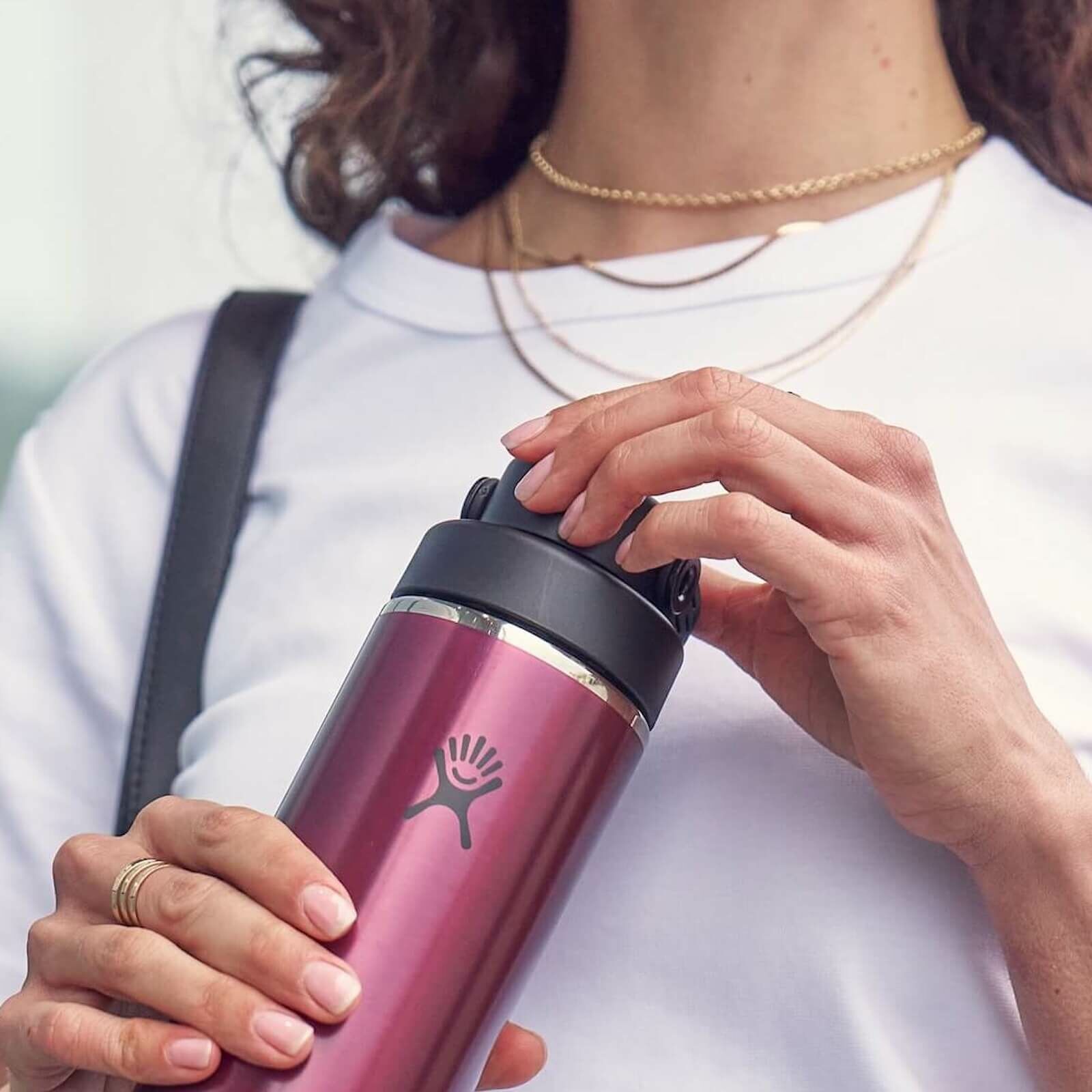 Hydro Flask 32 oz Lightweight Chug Cap Bottle